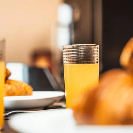 Les Temps Heureux * Dunkirk